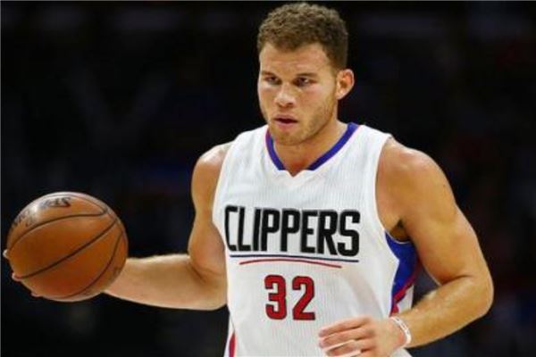 球队连胜势头强劲，排名稳步上升