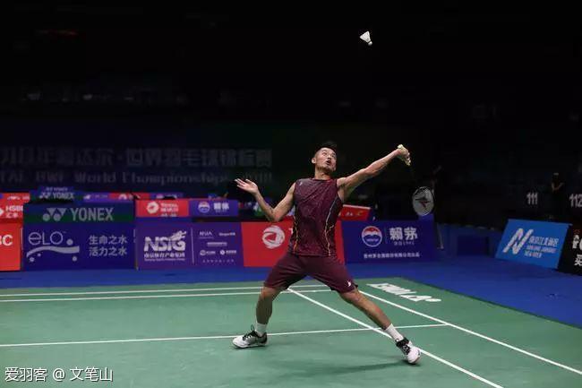 因抱怨染黄，内马尔：裁判不仅水平差，傲慢的态度也令人作呕