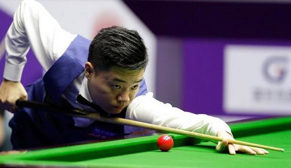 拓记为杨瀚森炮轰裁判荒唐！美媒再赞顶级策应天赋 斯帅回应显得无奈