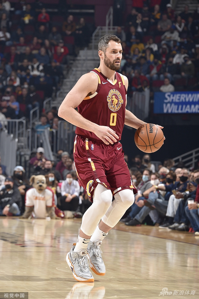 亮相这座亚 亮相这座亚