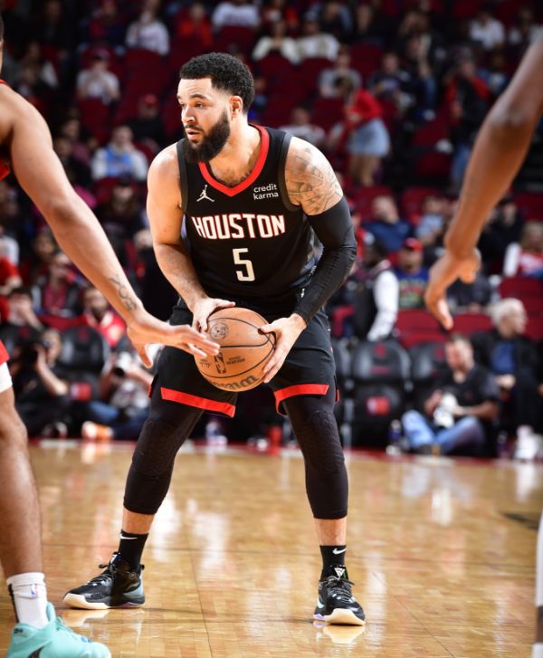 在激烈的联 在激烈的联